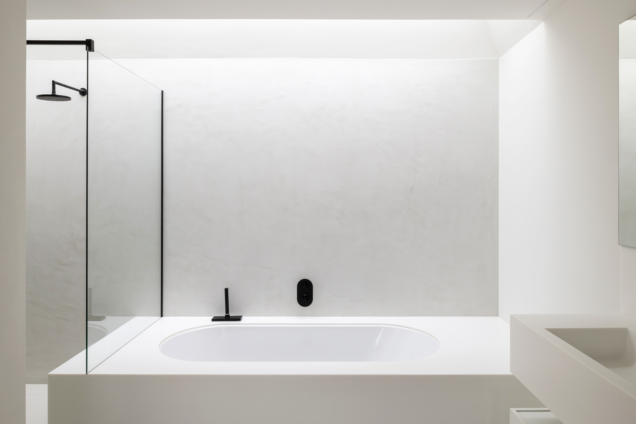 Minimal Bathroom